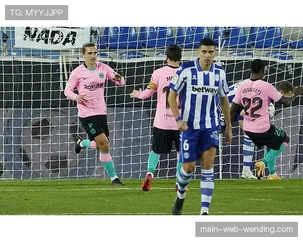 卡利亚里土耳其新星克勒奇索伊担纲锋线,四球成队内最佳射手 卡利亚里土耳其新星克勒奇索伊担纲锋线,四球成队内最佳射手